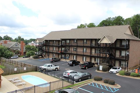 Photo of 836 W GLENN Avenue, Auburn, AL 36830 (MLS # 179441)