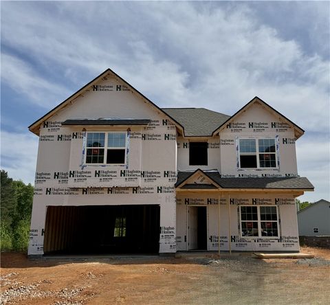 Photo of 2373 MORRISON Trace, Opelika, AL 36804 (MLS # 179442)