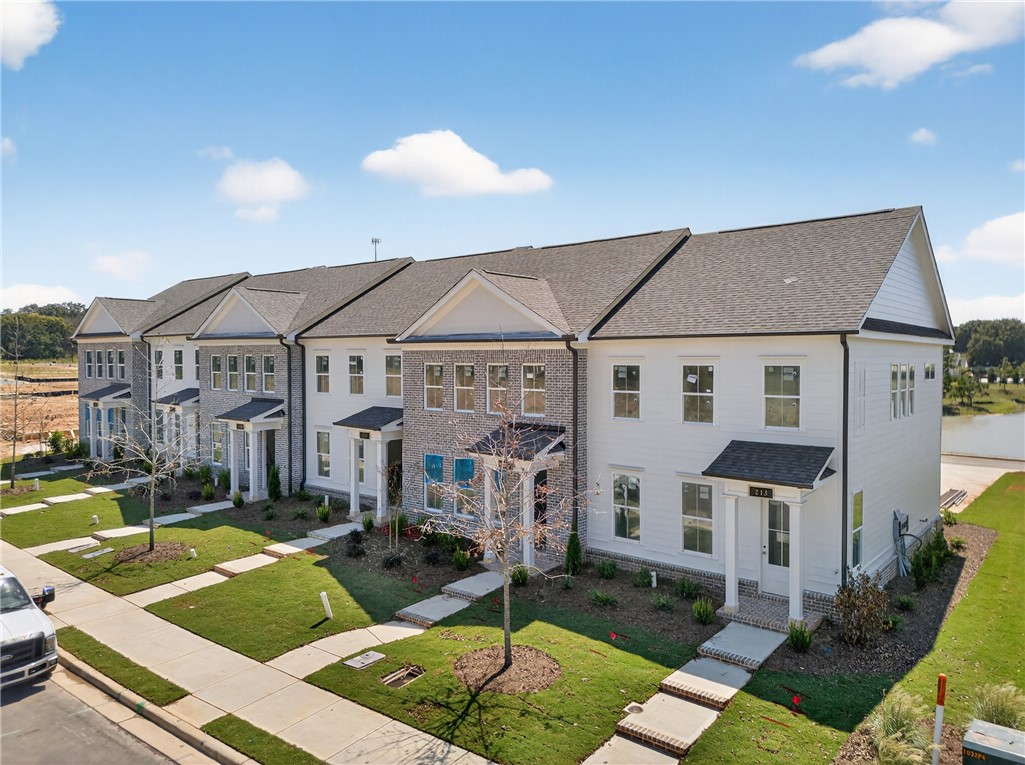 217 BLACK SWANN Road
