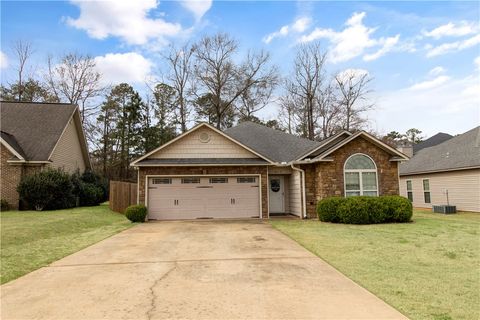 Photo of 2714 BENT TREE Lane, Opelika, AL 36801 (MLS # 179037)