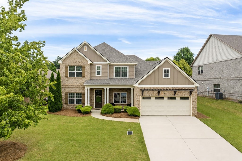 Photo of 662 BANBURY Street, Auburn, AL 36832 (MLS # 181604)