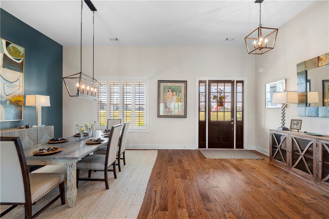 Auburn, Alabama 36832, United States, 4 Bedrooms Bedrooms, ,4 BathroomsBathrooms,Residential,Active,39912