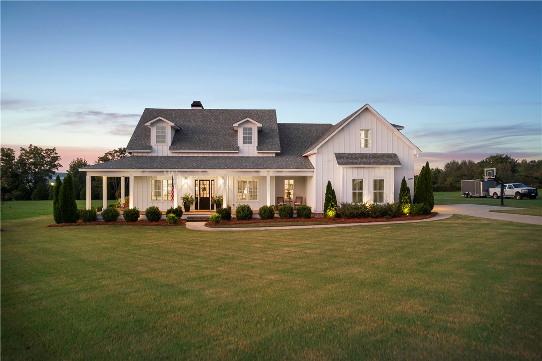 Auburn, Alabama 36832, United States, 4 Bedrooms Bedrooms, ,4 BathroomsBathrooms,Residential,Active,39912