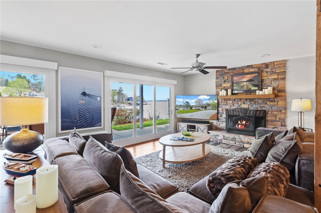 3509 BAY PINE Road