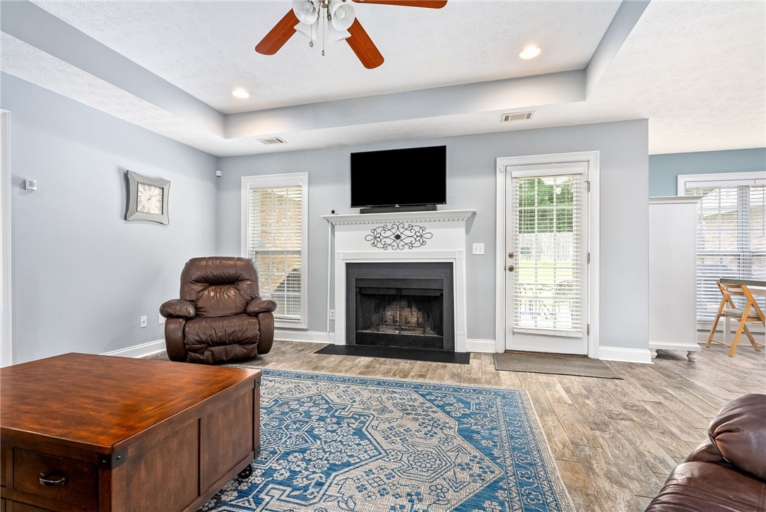 123 COACHMANS Drive
