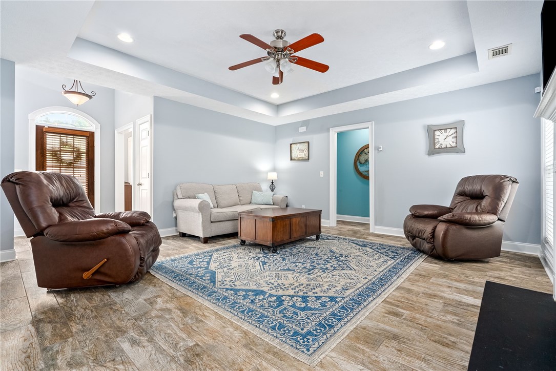 123 COACHMANS Drive