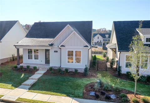 Photo of 3536 DICKSON PLACE Drive, Opelika, AL 36801 (MLS # 181105)