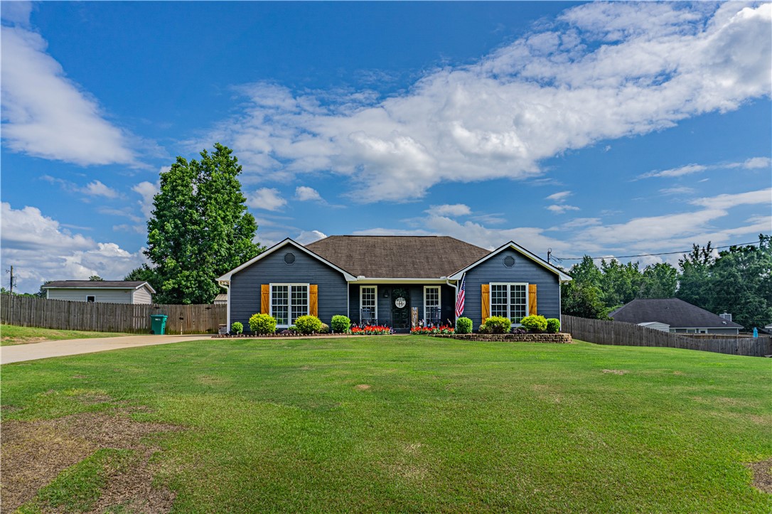 205 SUMMERBROOKE Loop