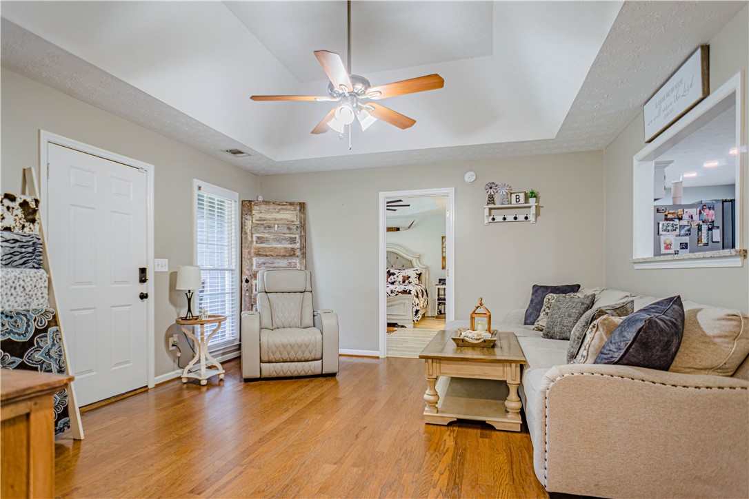 205 SUMMERBROOKE Loop