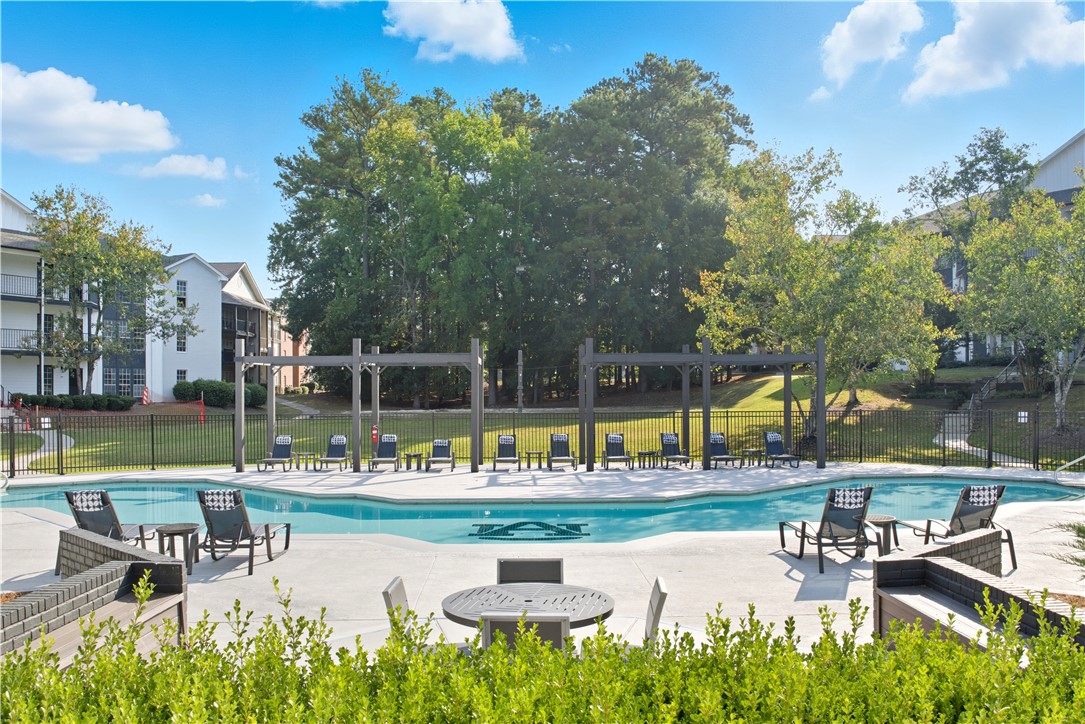 Auburn, Alabama 36830, United States, 3 Bedrooms Bedrooms, ,3 BathroomsBathrooms,Residential,Active,236162