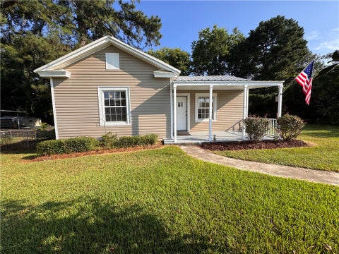 Photo of 181 MCNEAL Street, Tallassee, AL 36078 (MLS # 182100)