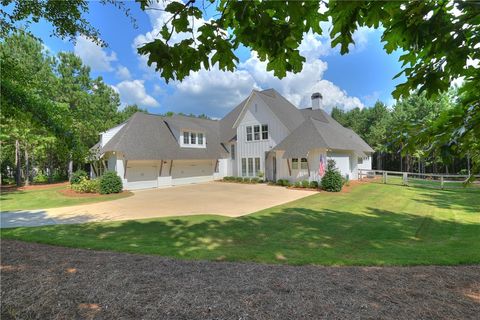 Photo of 2865 PEAR TREE Road, Auburn, AL 36830 (MLS # 176123)