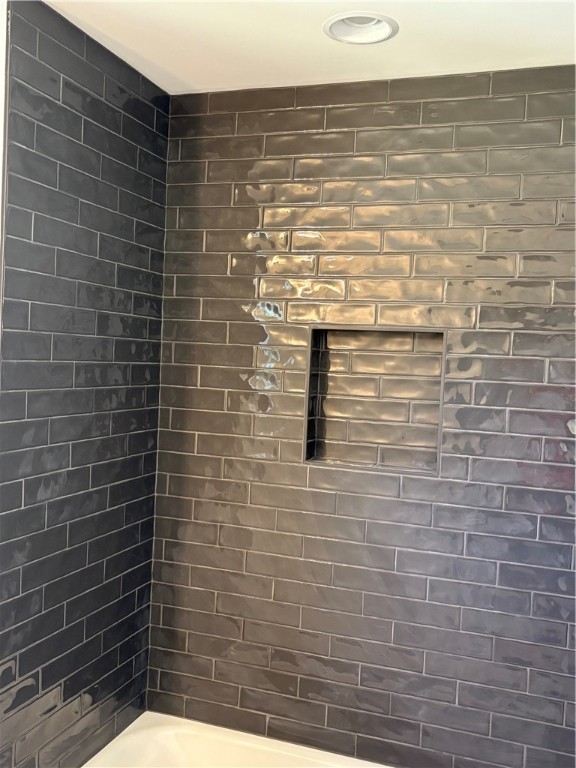 Opelika, Alabama 36801, United States, 5 Bedrooms Bedrooms, ,3 BathroomsBathrooms,Residential,Active,243139