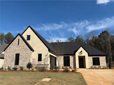 2050 ARROWHEAD Avenue Opelika AL 36801