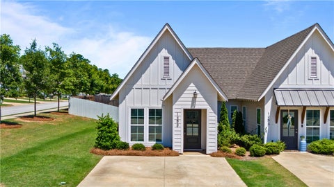 Photo of 1299 BURROW Circle, Opelika, AL 36801 (MLS # 180806)