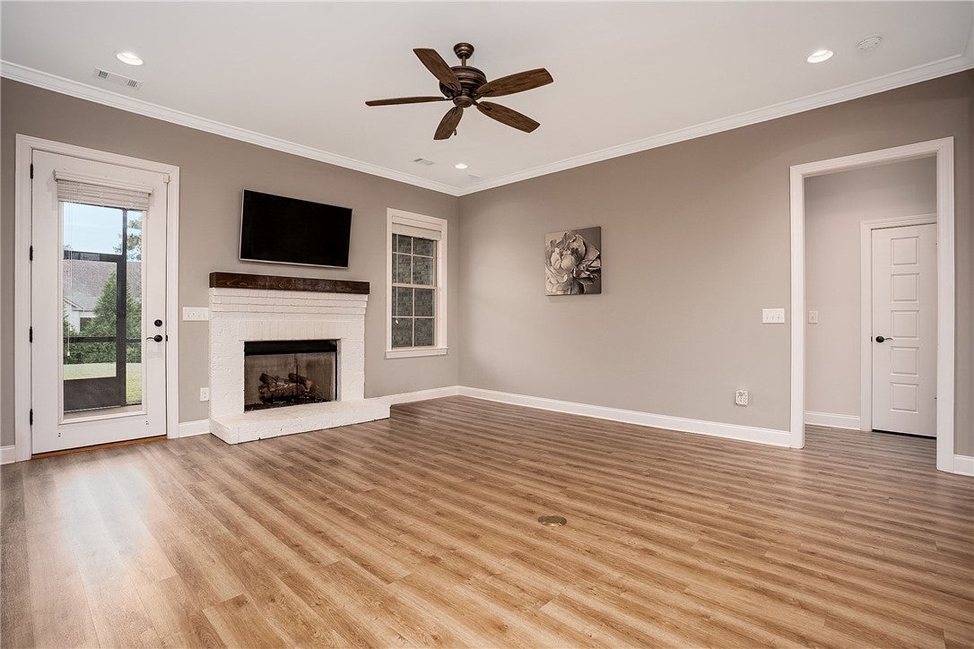 2913 SPRING LAKES Crossing