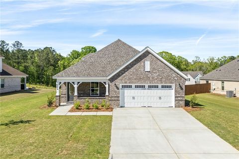 Photo of 2576 OXBURY Street, Auburn, AL 36832 (MLS # 178047)