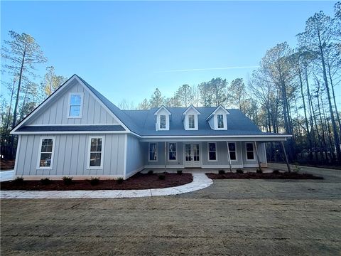 Photo of 10349 LEE ROAD 188, Waverly, AL 36879 (MLS # 177956) Photo of 10349 LEE ROAD 188, Waverly, AL 36879 (MLS # 177956)