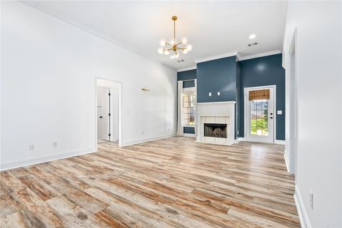 2708 CARRIAGE HOUSE Lane Opelika AL 36801