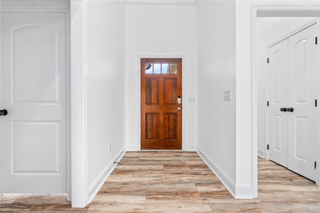 2708 CARRIAGE HOUSE Lane