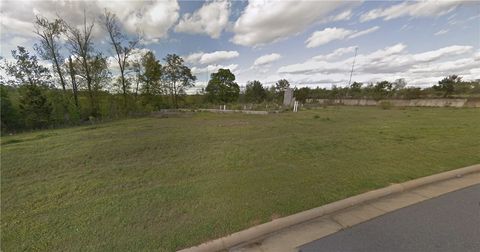 3021 CAPPS Way Opelika AL 36801