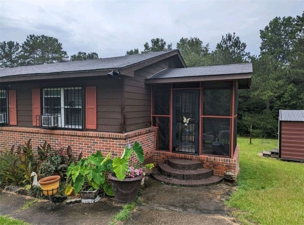 2102 SUSIE Circle