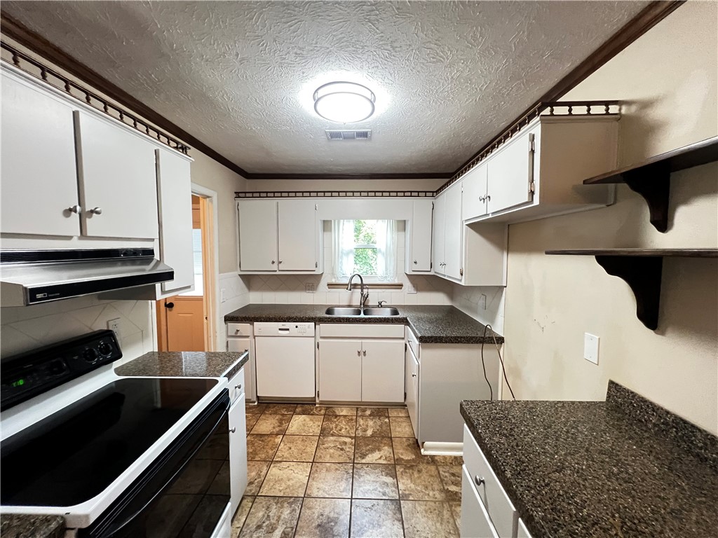1128 OVERWOOD Place