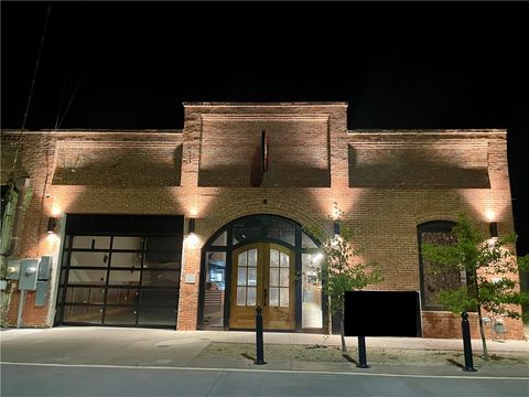 704 1ST Avenue Opelika AL 36801