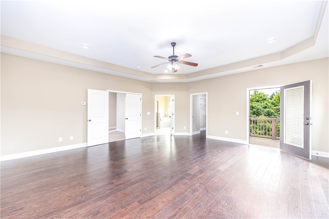 167 VINCI Way