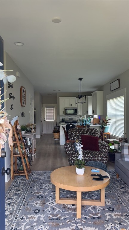 105 COVE CREEK Drive