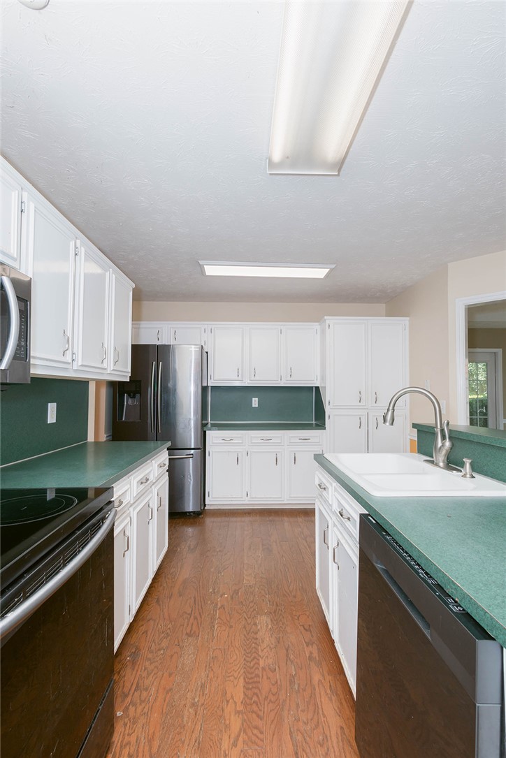 751 LEE ROAD 437