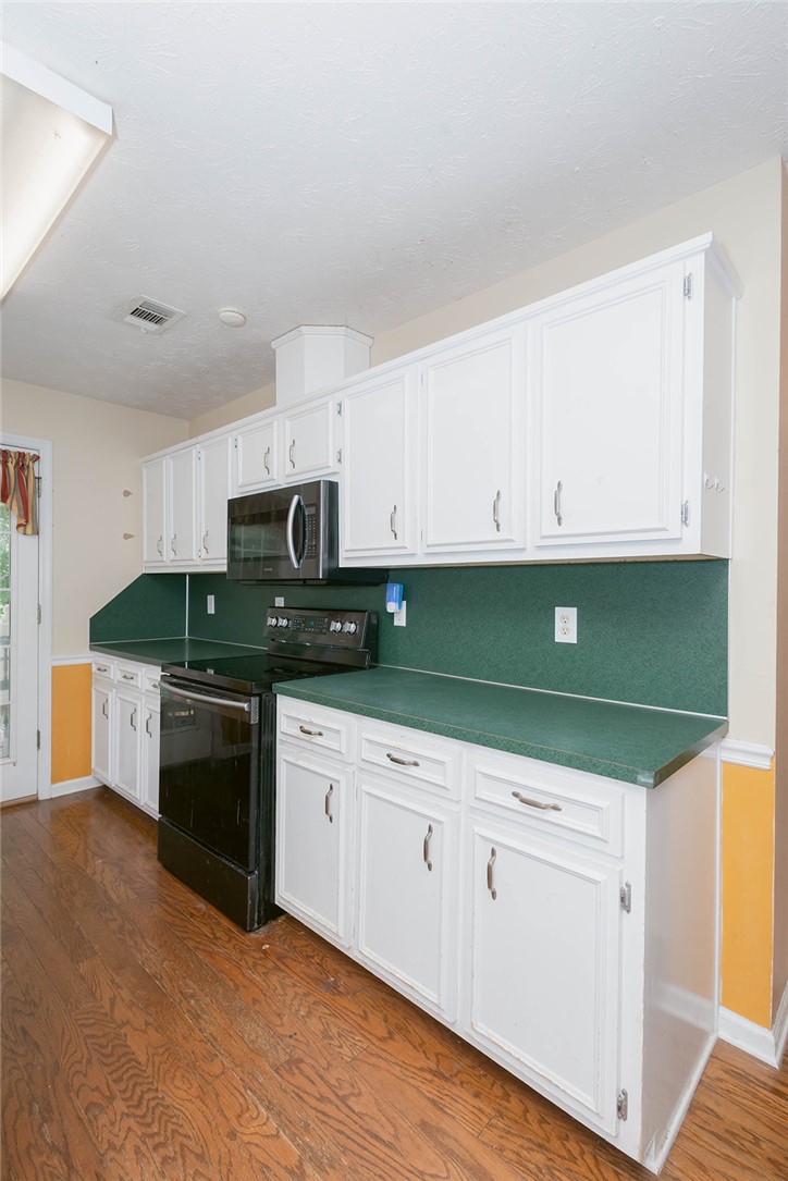 751 LEE ROAD 437