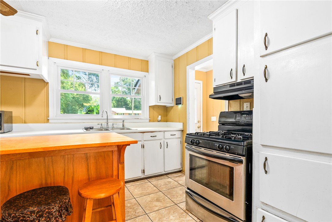 1406 PINEDALE Drive