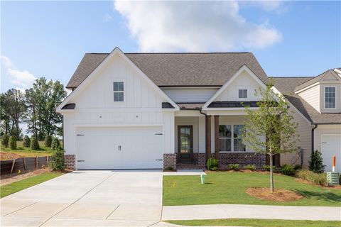 311 TUNDRA SWANN Lane Auburn AL 36832