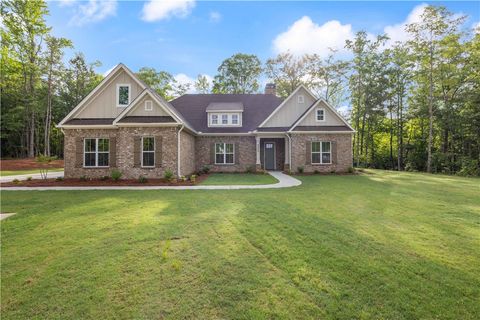 Photo of 4260 FIREFLY Bend, Opelika, AL 36804 (MLS # 179468)