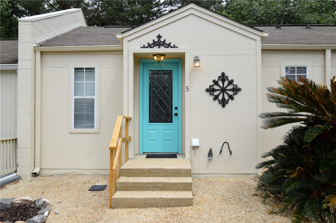 11 REDBUD Court 5