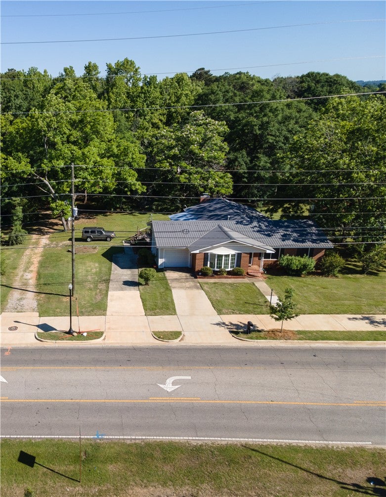 1106 MARTIN LUTHER KING Drive