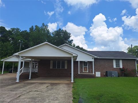 2521 28TH Avenue Lanett AL 36863