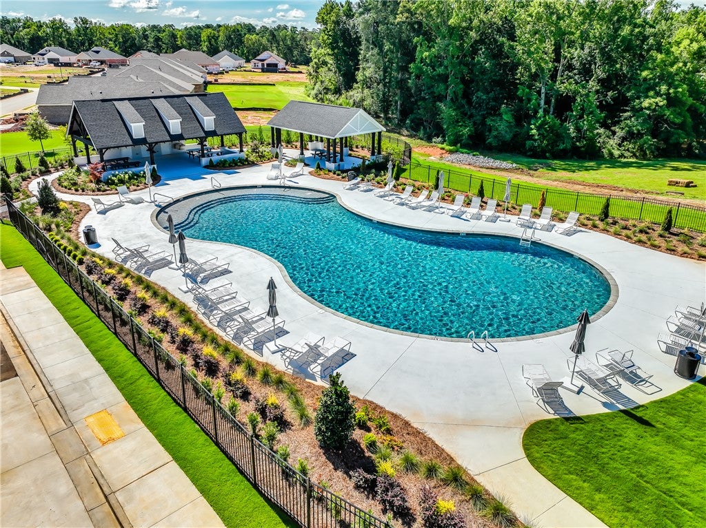 2042 COMO Way