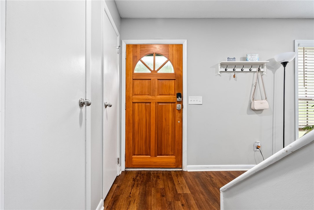 1606 BELLE Circle