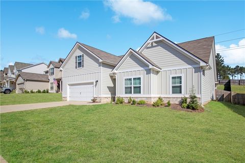 Photo of 2118 SEQUOIA Drive, Auburn, AL 36879 (MLS # 176889)