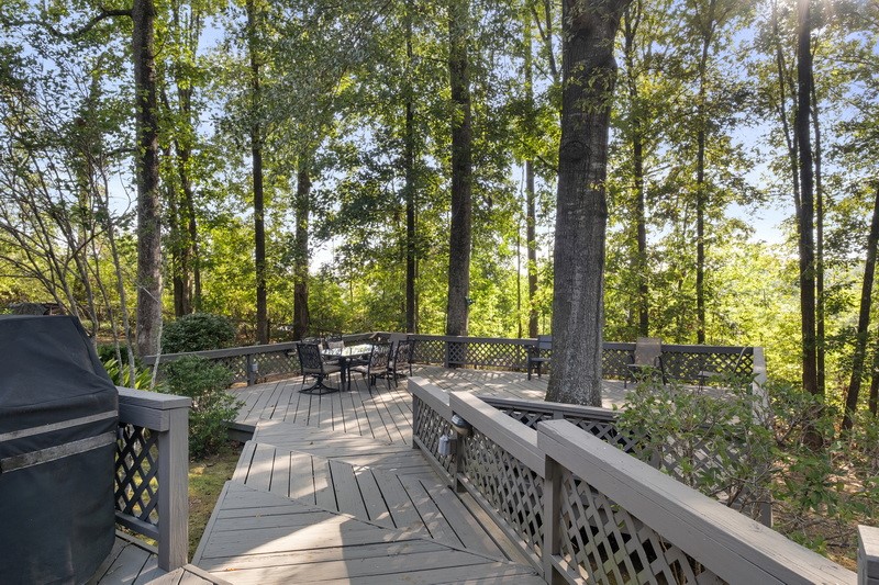 Auburn, Alabama 36830, United States, 4 Bedrooms Bedrooms, ,3 BathroomsBathrooms,Residential,Pending,39015