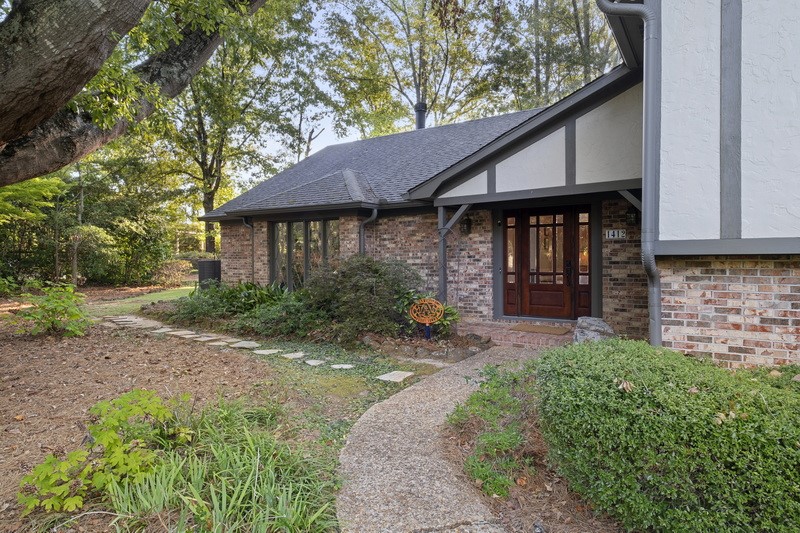 Auburn, Alabama 36830, United States, 4 Bedrooms Bedrooms, ,3 BathroomsBathrooms,Residential,Pending,39015