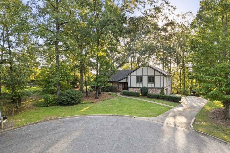 Auburn, Alabama 36830, United States, 4 Bedrooms Bedrooms, ,3 BathroomsBathrooms,Residential,Pending,39015