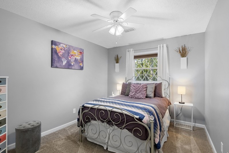 Auburn, Alabama 36830, United States, 4 Bedrooms Bedrooms, ,3 BathroomsBathrooms,Residential,Pending,39015