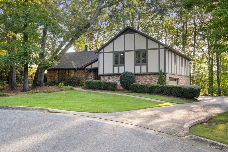 Auburn, Alabama 36830, United States, 4 Bedrooms Bedrooms, ,3 BathroomsBathrooms,Residential,Pending,39015