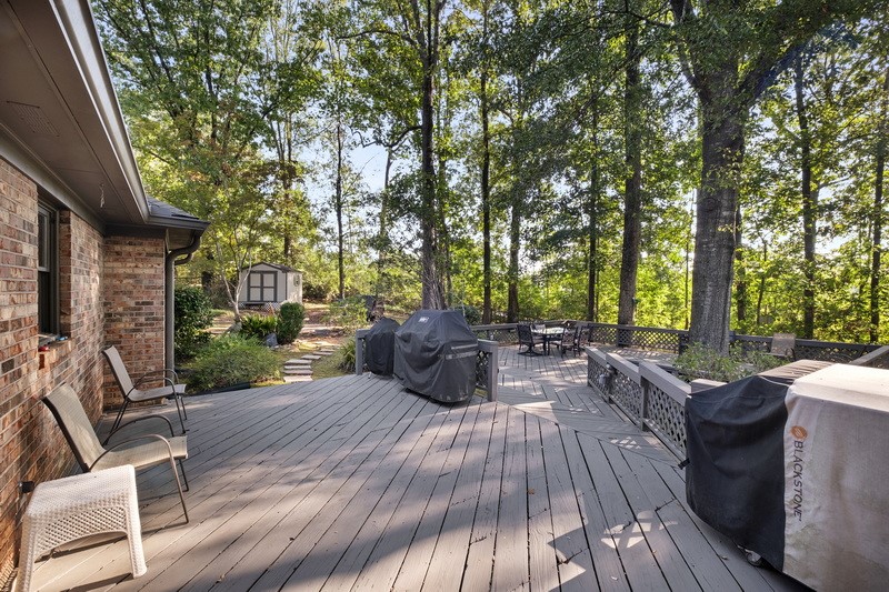 Auburn, Alabama 36830, United States, 4 Bedrooms Bedrooms, ,3 BathroomsBathrooms,Residential,Pending,39015