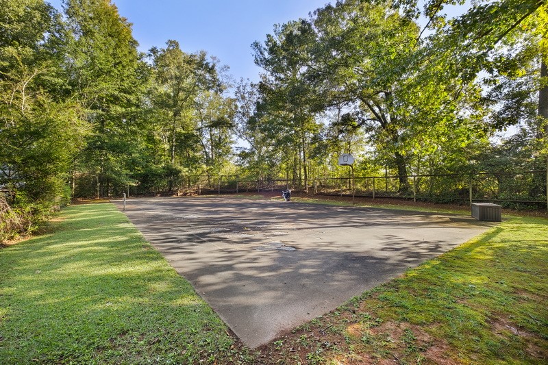 Auburn, Alabama 36830, United States, 4 Bedrooms Bedrooms, ,3 BathroomsBathrooms,Residential,Pending,39015