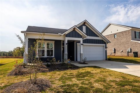 Photo of 1323 CRESCENT Boulevard, Auburn, AL 36830 (MLS # 176699)