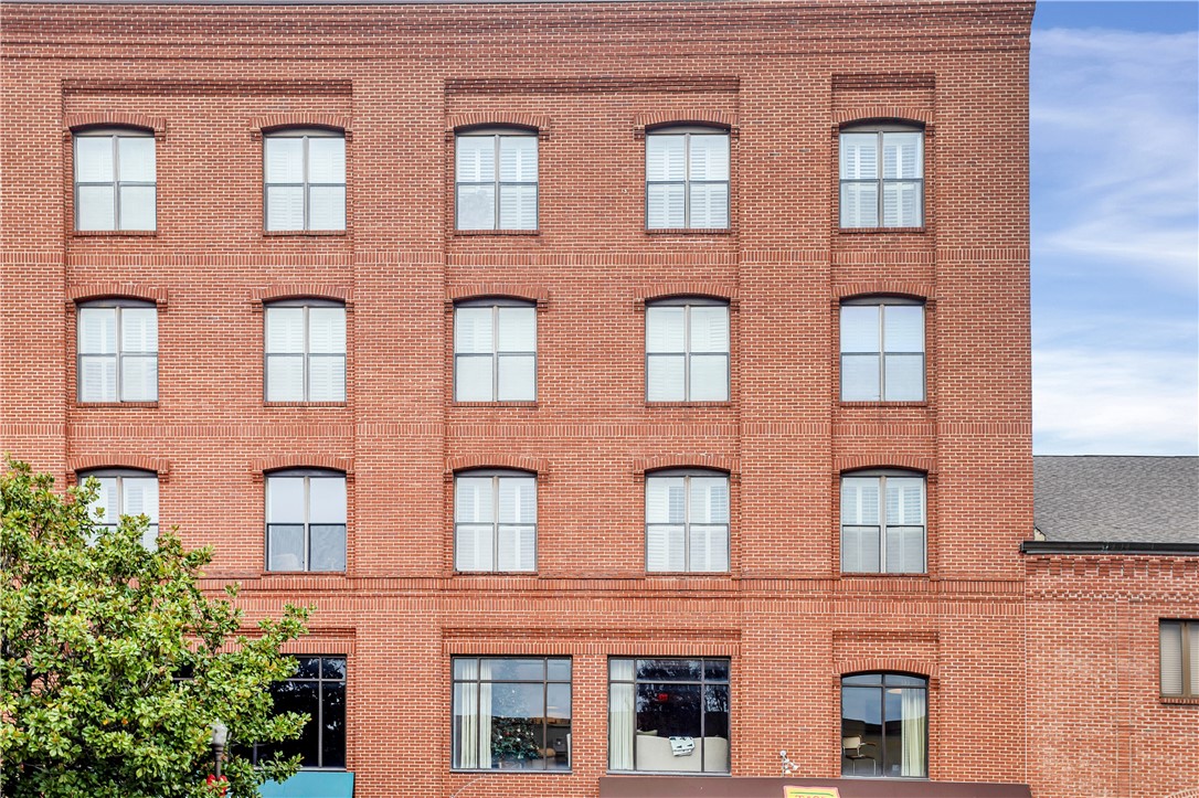 145 E MAGNOLIA Avenue 313